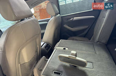 Внедорожник / Кроссовер Audi Q5 2009 в 