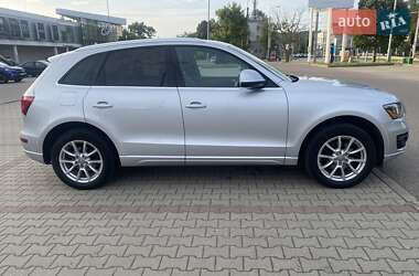 Внедорожник / Кроссовер Audi Q5 2011 в 