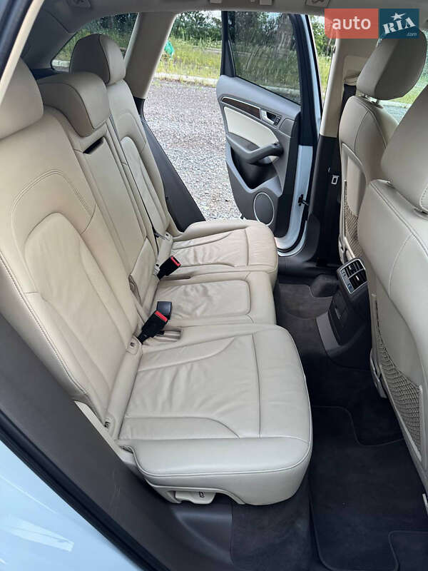 Внедорожник / Кроссовер Audi Q5 2016 в Самборе