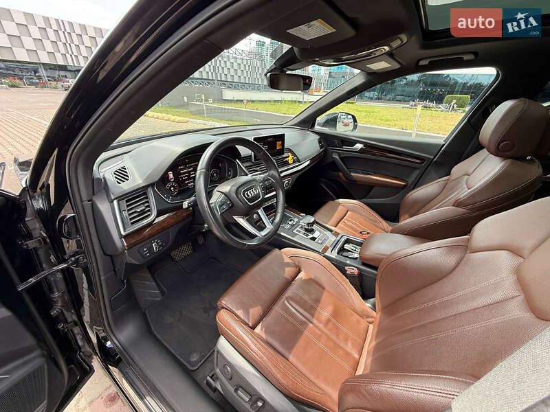 Внедорожник / Кроссовер Audi Q5 2018 в Одессе