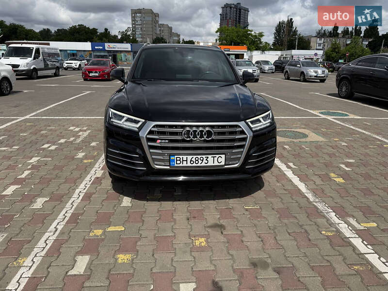 Внедорожник / Кроссовер Audi Q5 2018 в Одессе