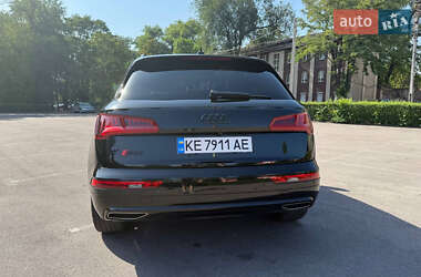 Внедорожник / Кроссовер Audi Q5 2018 в 
