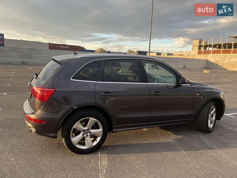Внедорожник / Кроссовер Audi Q5 2011 в Львове