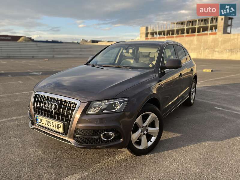 Внедорожник / Кроссовер Audi Q5 2011 в Львове