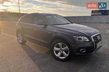 Внедорожник / Кроссовер Audi Q5 2011 в 