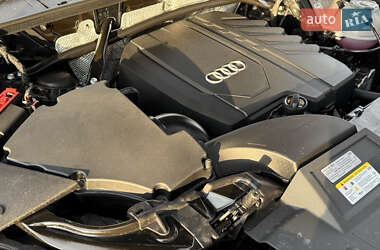 Внедорожник / Кроссовер Audi Q5 2022 в 