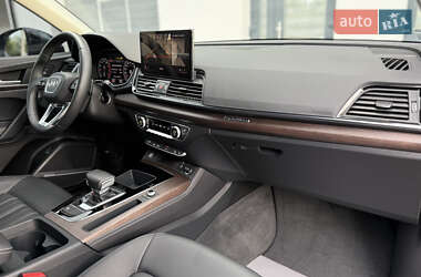 Внедорожник / Кроссовер Audi Q5 2022 в 