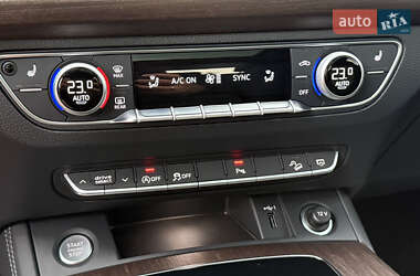 Внедорожник / Кроссовер Audi Q5 2022 в 