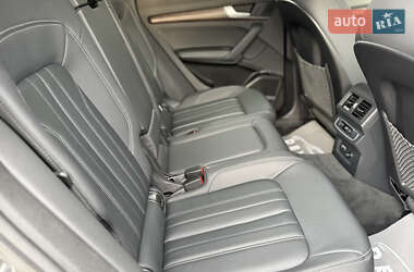 Внедорожник / Кроссовер Audi Q5 2022 в 
