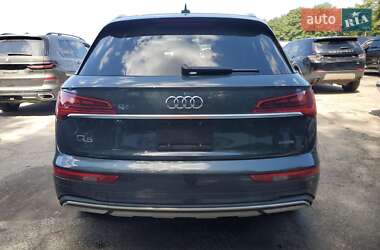 Внедорожник / Кроссовер Audi Q5 2021 в 