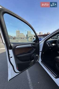 Внедорожник / Кроссовер Audi Q5 2016 в 