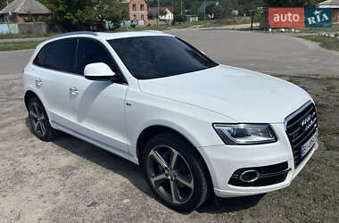 Позашляховик / Кросовер Audi Q5 2015 в Полтаві