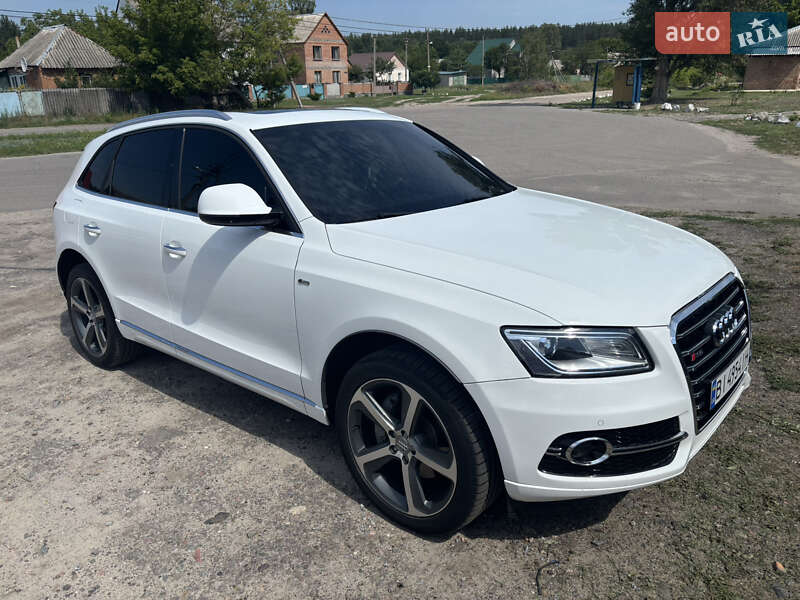 Внедорожник / Кроссовер Audi Q5 2015 в Полтаве
