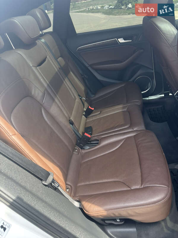 Внедорожник / Кроссовер Audi Q5 2015 в Полтаве