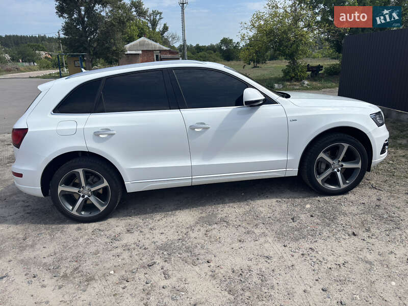 Внедорожник / Кроссовер Audi Q5 2015 в Полтаве