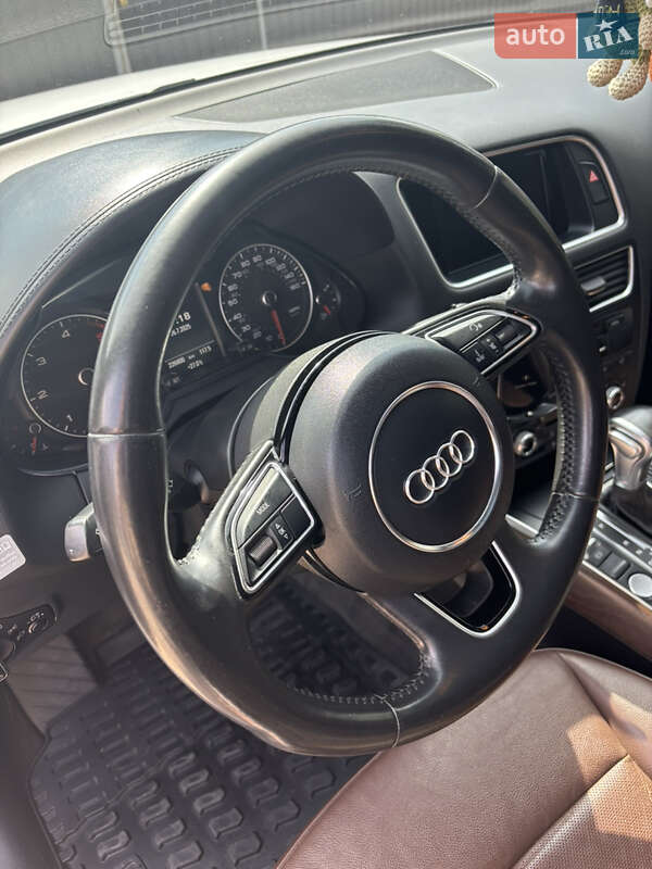 Внедорожник / Кроссовер Audi Q5 2015 в Полтаве