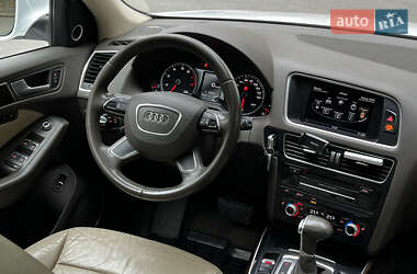 Внедорожник / Кроссовер Audi Q5 2012 в 