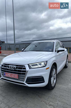 Внедорожник / Кроссовер Audi Q5 2018 в Луцке
