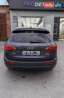 Внедорожник / Кроссовер Audi Q5 2010 в 