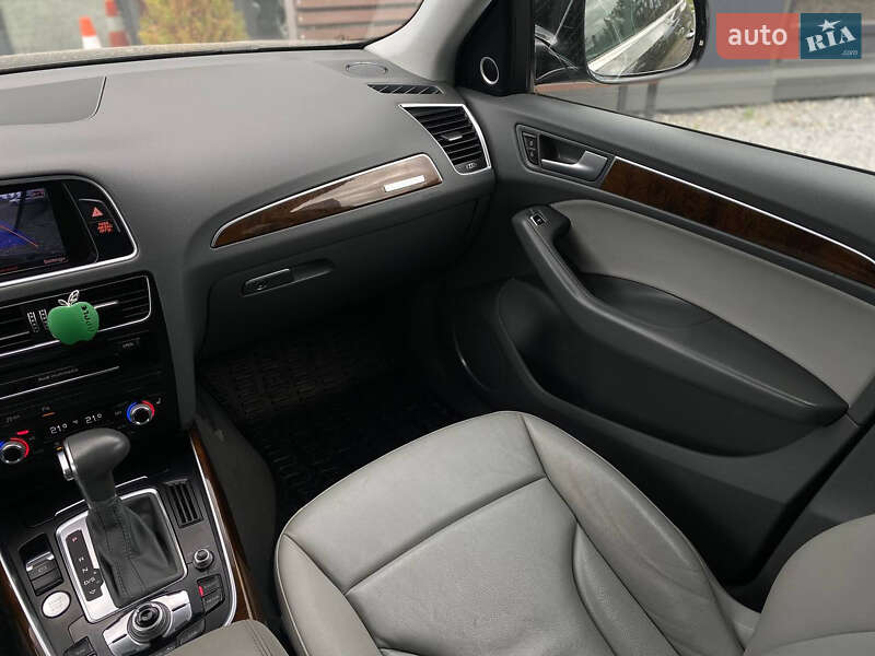 Внедорожник / Кроссовер Audi Q5 2014 в Львове