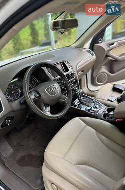 Позашляховик / Кросовер Audi Q5 2014 в 
