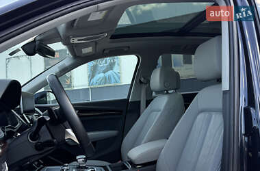Внедорожник / Кроссовер Audi Q5 2018 в 