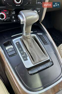 Внедорожник / Кроссовер Audi Q5 2016 в 