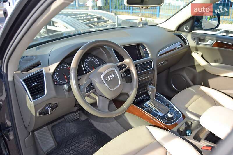 Внедорожник / Кроссовер Audi Q5 2012 в Черкассах