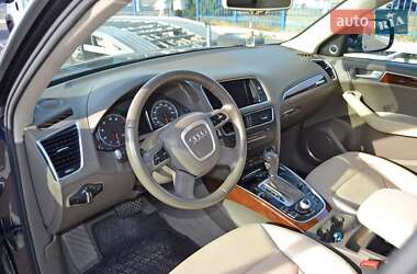 Внедорожник / Кроссовер Audi Q5 2012 в 