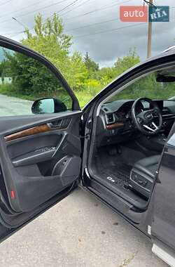 Внедорожник / Кроссовер Audi Q5 2019 в 