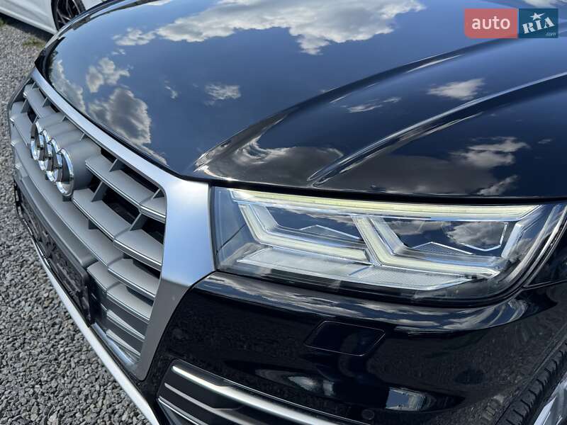 Внедорожник / Кроссовер Audi Q5 2019 в Тернополе