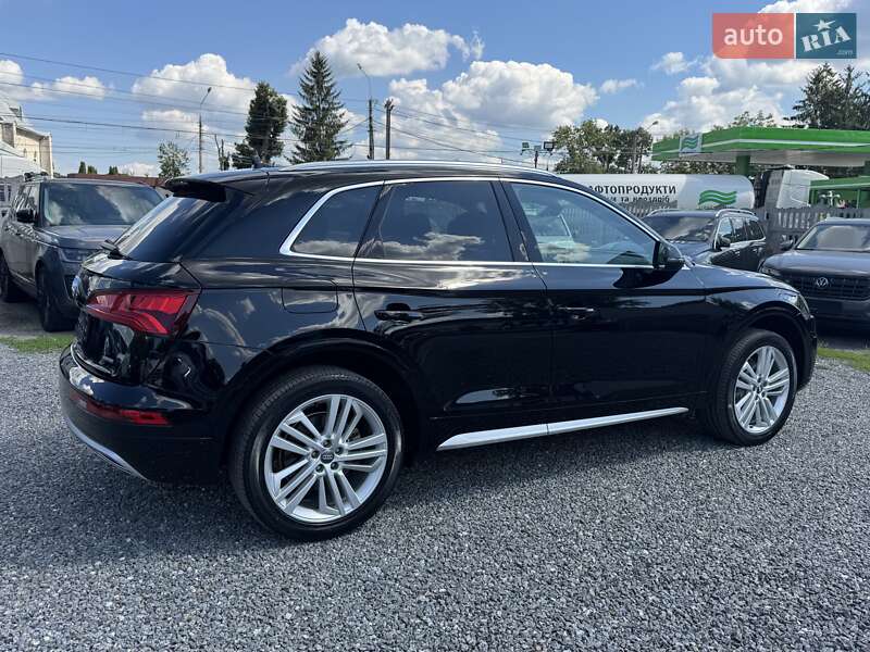 Внедорожник / Кроссовер Audi Q5 2019 в Тернополе