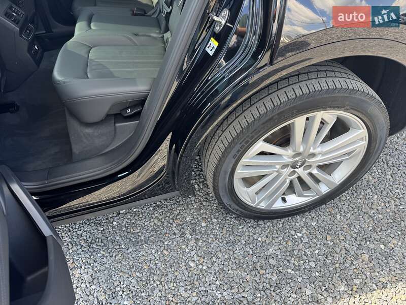 Внедорожник / Кроссовер Audi Q5 2019 в Тернополе