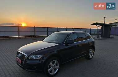 Внедорожник / Кроссовер Audi Q5 2012 в 
