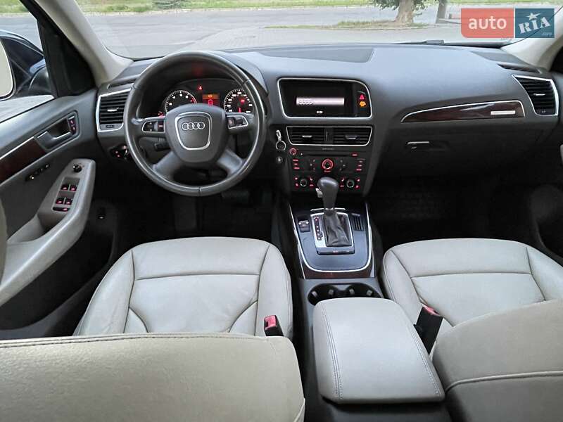 Внедорожник / Кроссовер Audi Q5 2012 в Луцке