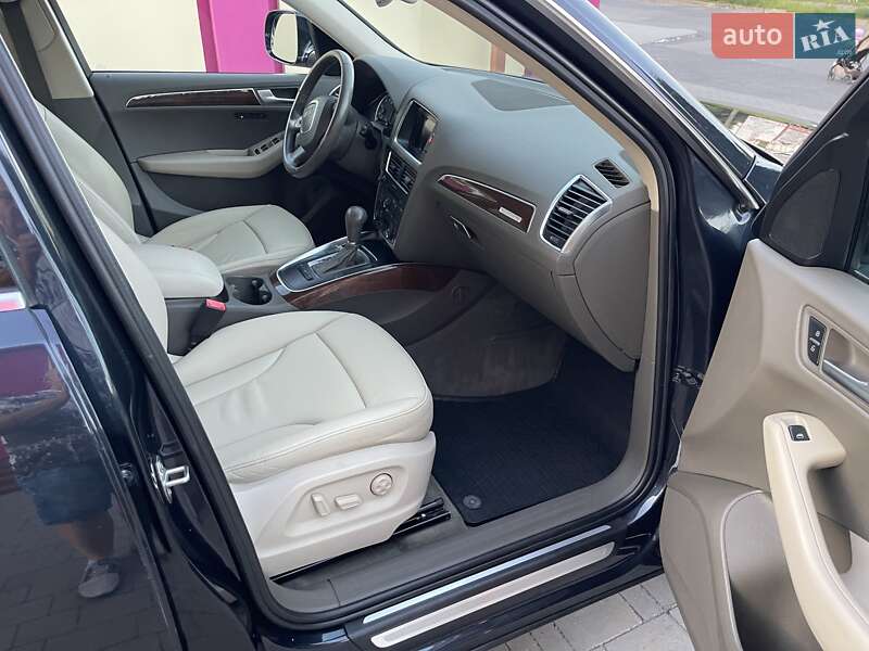 Внедорожник / Кроссовер Audi Q5 2012 в Луцке