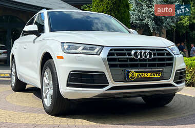 Позашляховик / Кросовер Audi Q5 2020 в Львові