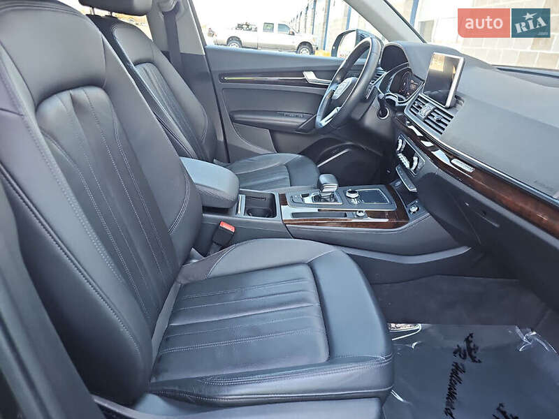 Внедорожник / Кроссовер Audi Q5 2019 в Львове