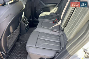 Позашляховик / Кросовер Audi Q5 2024 в 