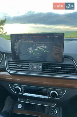 Позашляховик / Кросовер Audi Q5 2024 в 