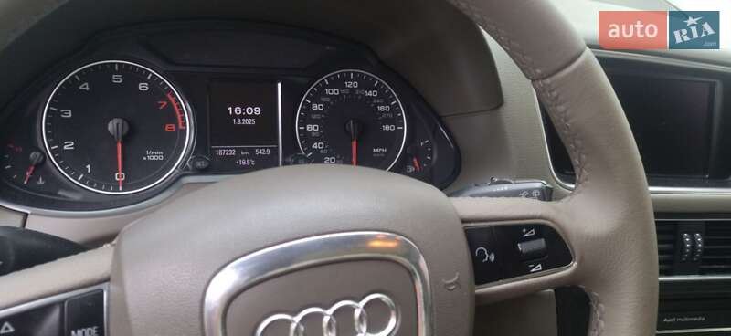 Внедорожник / Кроссовер Audi Q5 2012 в Самборе