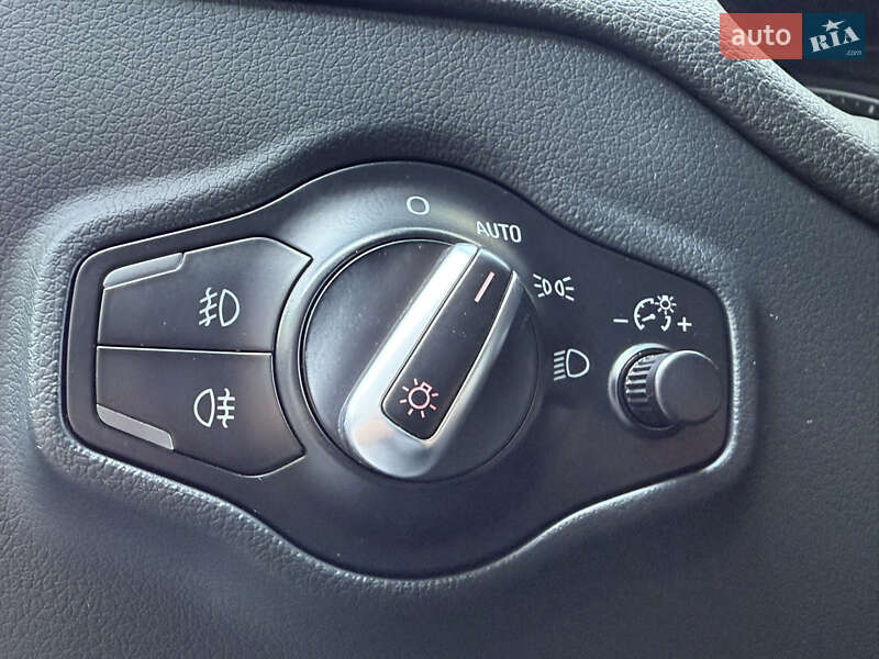Внедорожник / Кроссовер Audi Q5 2013 в Черновцах