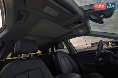 Внедорожник / Кроссовер Audi Q5 2017 в 