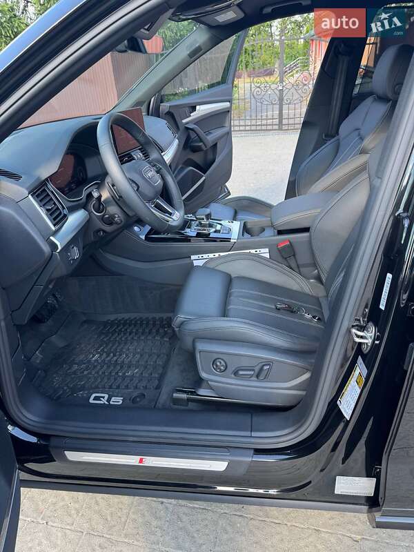 Внедорожник / Кроссовер Audi Q5 2024 в Львове
