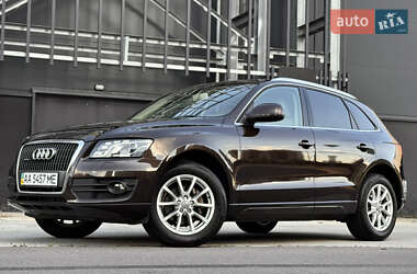 Внедорожник / Кроссовер Audi Q5 2011 в 