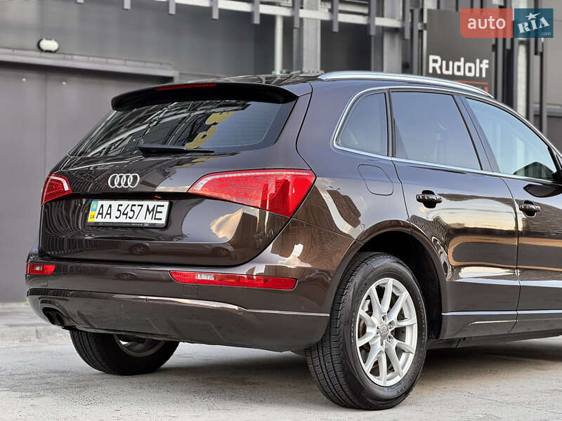 Позашляховик / Кросовер Audi Q5 2011 в Києві