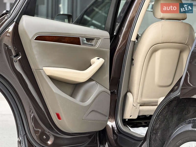 Позашляховик / Кросовер Audi Q5 2011 в Києві