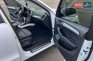 Внедорожник / Кроссовер Audi Q5 2015 в 