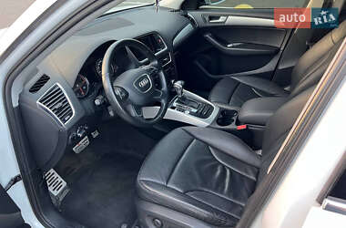 Внедорожник / Кроссовер Audi Q5 2015 в 
