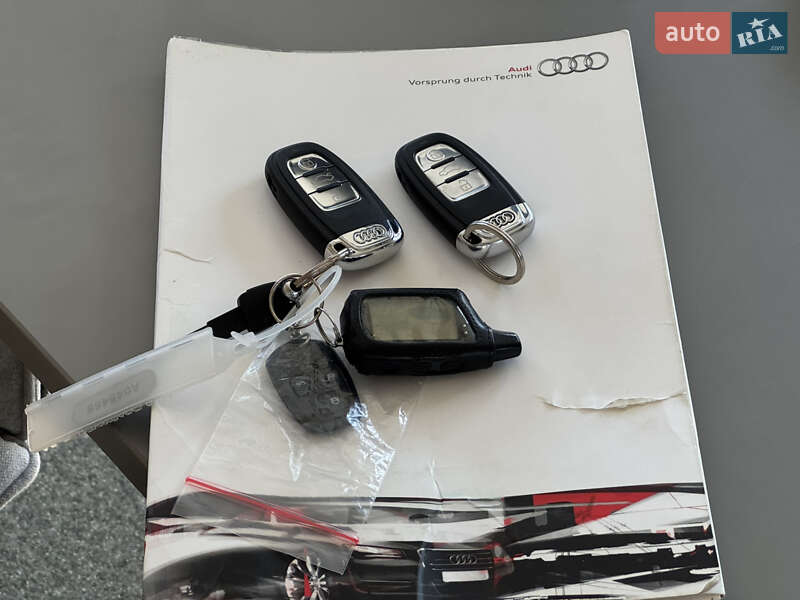 Позашляховик / Кросовер Audi Q5 2011 в Києві